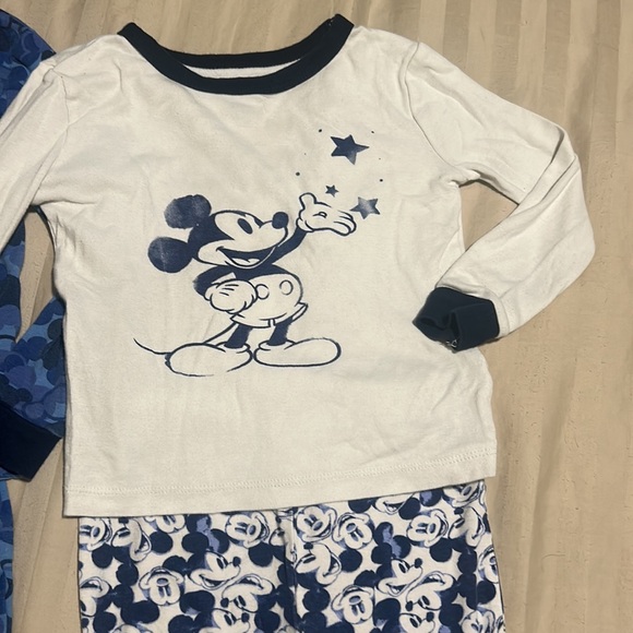 Joe fresh toddler boys Mickey Mouse pj set size 4T - Picture 2 of 4